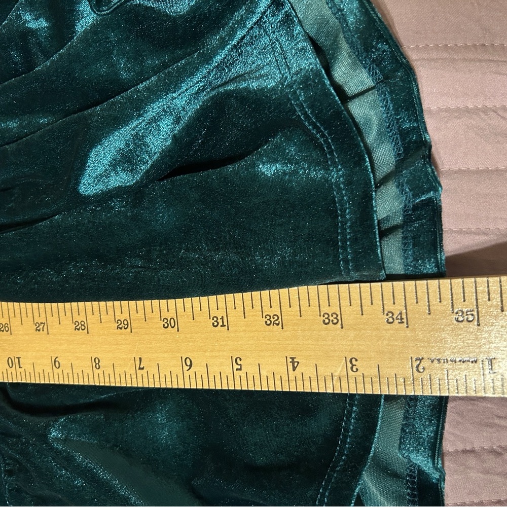 NWT Dark Green velvety dress - Picture 7 of 8